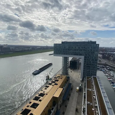 Luxurious In High Class Building Kranhaus In Apartament *