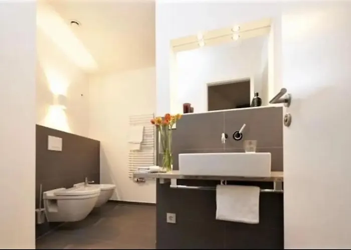 Appartamento Luxurious In High Class Building Kranhaus In Colonia